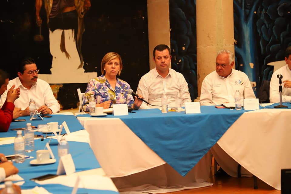 Reunión del Sistema Estatal para prevenir, atender, sancionar y erradicar la violencia contra las Mujeres, que tuvo lugar en la casa de la Cultura del municipio Santiago Papasquiaro.