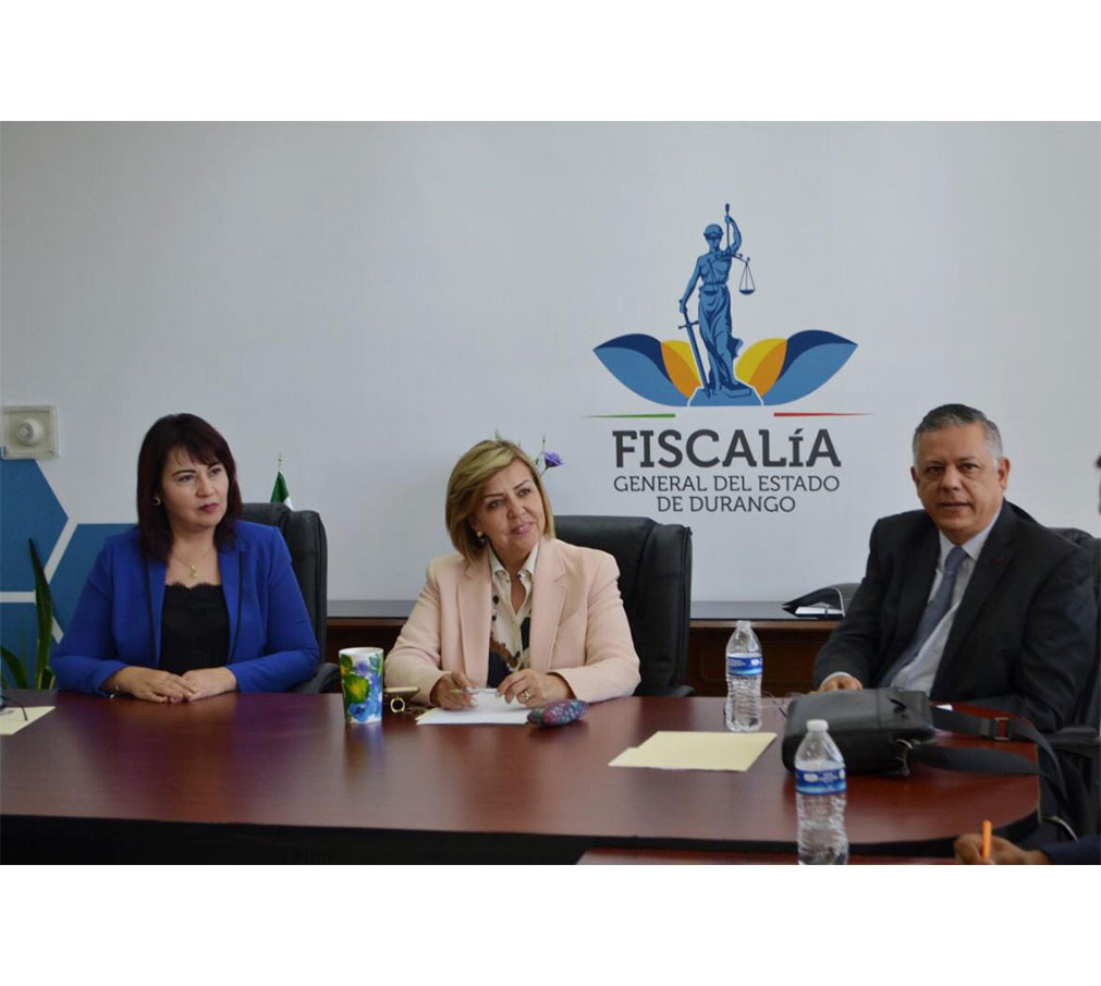 La Fiscal Ruth Medina Alemán se renuna con las Fiscalias de Sonora y Sinaloa para tratar temas de justicia y seguridad.