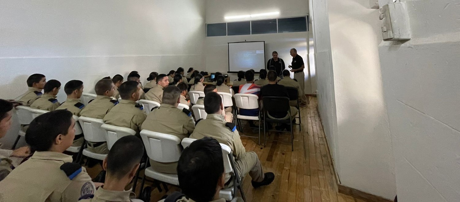 Plática impartida  los estudiantes del Colegio Militarizado Nuevo México “Prevención de la Violencia en el Noviazgo”