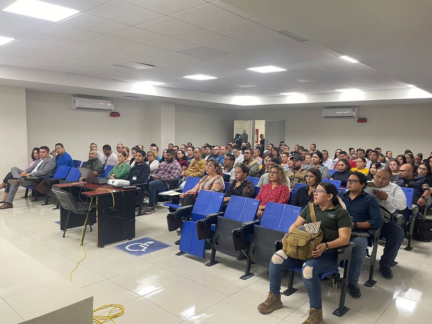 Capacita la Secretaría de la Contraloría al personal de la FGED: Funciones y Atribuciones del Comité de  Ética y la  Importancia de la  Prevención de los Conflictos de Interés.