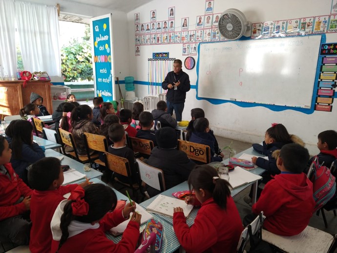 Plática impartida en la escuela Jaime Nuno, sobre  la "Prevención del Acoso Escolar".