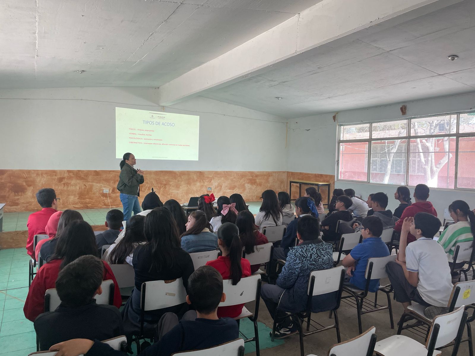 La Dirección de Vinculación Social de la FGED, impartió una plática a las y los estudiantes de 6to. Grado de la escuela primaria Luis Moya, sobre el  tema “Prevención del Acoso Escolar”.