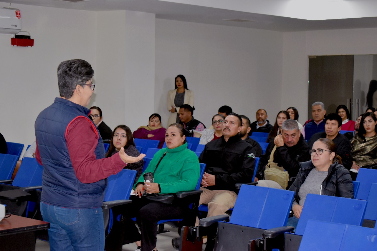 CAPACITACIÓN Y SENSIBILIZACIÓN EN DERECHOS HUMANOS Y ATENCIÓN A PERSONAS DE LA DIVERSIDAD SEXUAL EN LA FGED